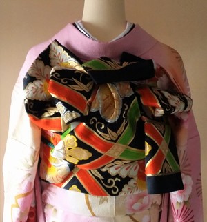 古典の大柄な帯なので・・・