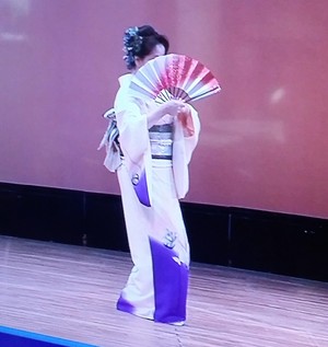 日本舞踊着付け　前半