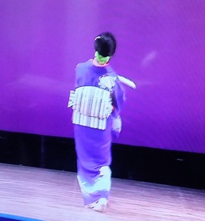 日本舞踊着付け　前半