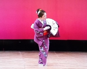 日本舞踊着付け　後半