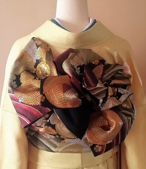 帯結びを考える