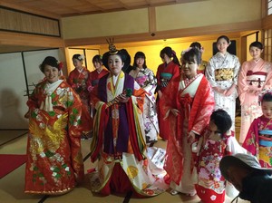 姫街道きものコレクション　②十二単