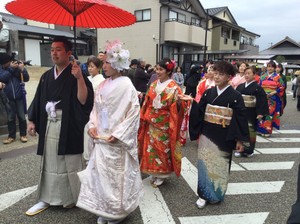 中山道鵜沼宿春まつり　きもの行列