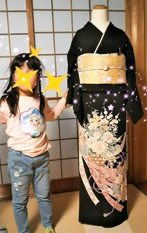 美しい相良刺繍の留袖